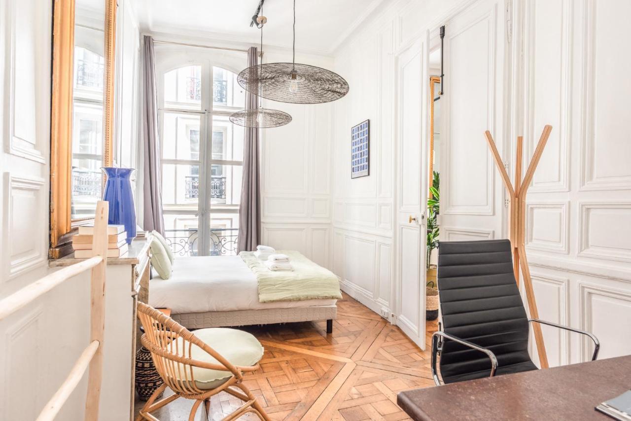 Ferienwohnung Outstanding Parisian Flat In Heart Of Paris Center Exterior foto