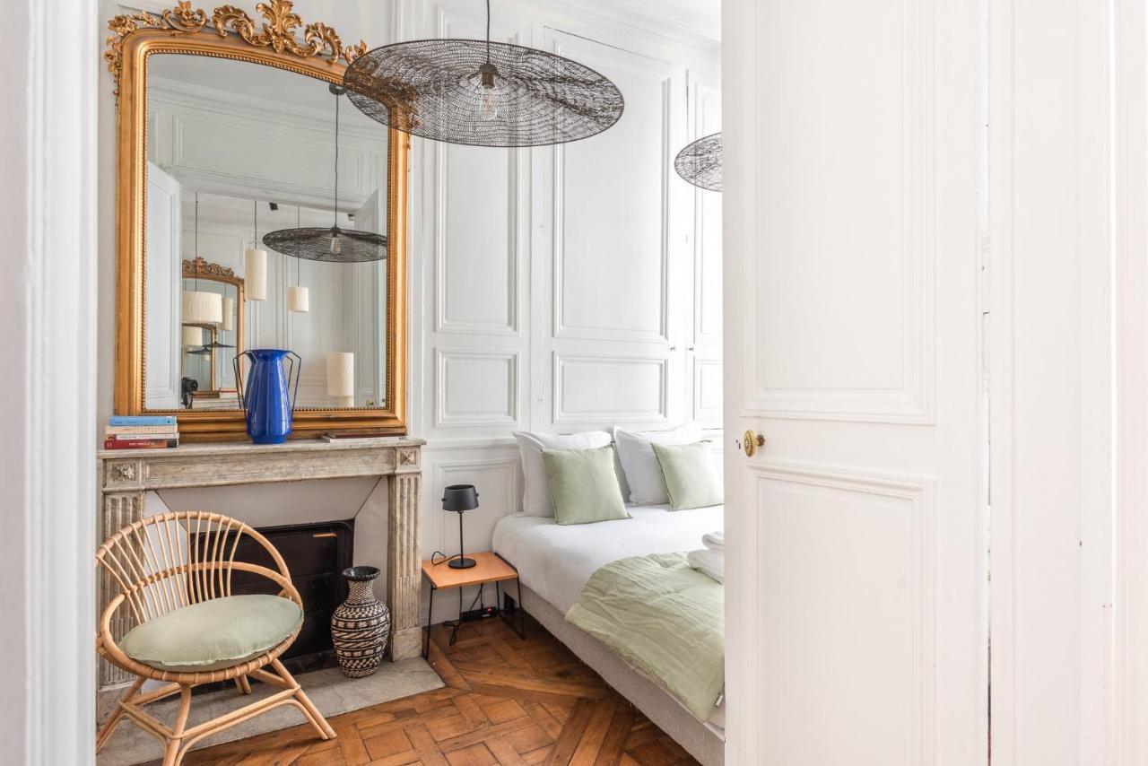 Ferienwohnung Outstanding Parisian Flat In Heart Of Paris Center Exterior foto